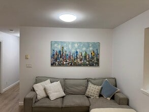 1689 Tatlow Av in North Vancouver, BC - Building Photo - Building Photo