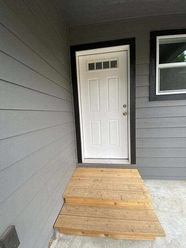 property at 2615 E 14th St