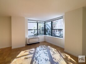 West 87th Street, Unit 3E in New York, NY - Building Photo
