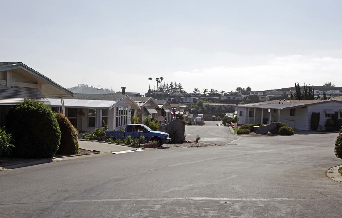 La Mores Estates in San Marcos, CA - Building Photo