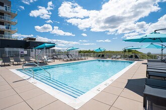 The Tides At Arverne By The Sea in Arverne, NY - Foto de edificio - Building Photo