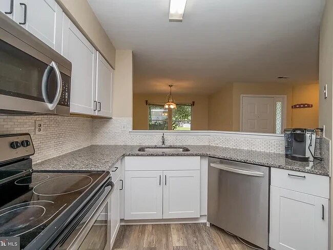 7848 Old Farm Ln in Ellicott City, MD - Building Photo - Building Photo