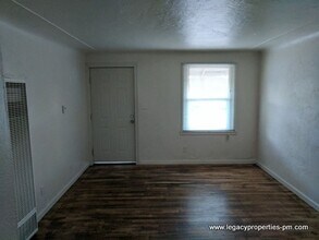 1762 Paris St in Aurora, CO - Building Photo - Building Photo