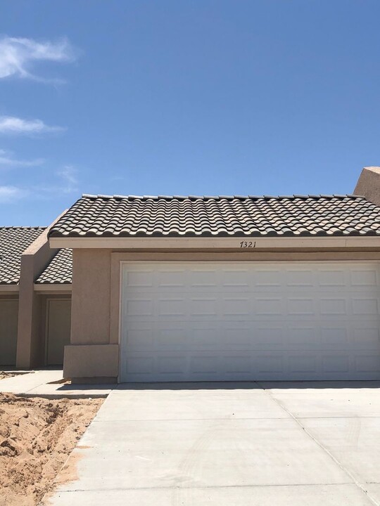 7321 E 39th St in Yuma, AZ - Building Photo