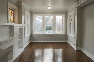 6633 S Campbell Ave, Unit 1 in Chicago, IL - Building Photo - Building Photo