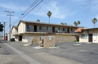 3941-3951 Saviers Rd in Oxnard, CA - Foto de edificio - Building Photo