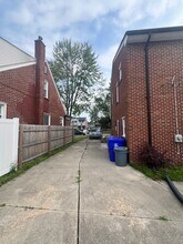 18270 Spring Ct S in Fraser, MI - Building Photo - Building Photo