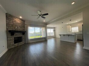 2016 W Chandler Ave in Rogers, AR - Building Photo - Building Photo