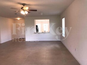 625 SW 25th Terrace in Cape Coral, FL - Building Photo - Building Photo