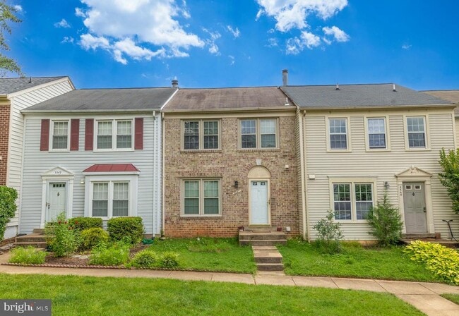 5547 Cabat Lake Ct in Fairfax, VA - Building Photo - Building Photo