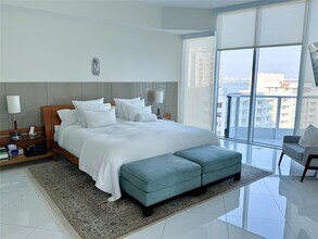 2020 N Bayshore Dr, Unit # 1602 in Miami, FL - Building Photo - Building Photo