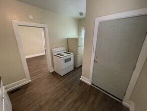 305 Kennedy St in Raleigh, NC - Building Photo - Building Photo