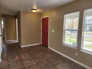 1402 Honey Locust Ave in Gardnerville, NV - Building Photo - Building Photo