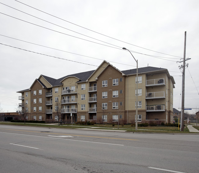 Taylor Grove in Burlington, ON - Building Photo - Building Photo