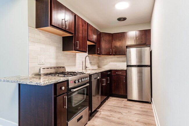 454 W Barry Ave, Unit B