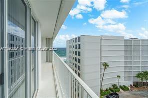 3580 S Ocean Blvd in Palm Beach, FL - Foto de edificio - Building Photo