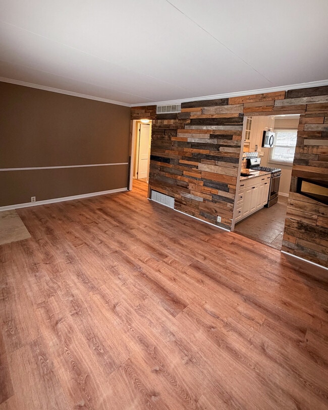 223 S May St in Joliet, IL - Building Photo - Building Photo