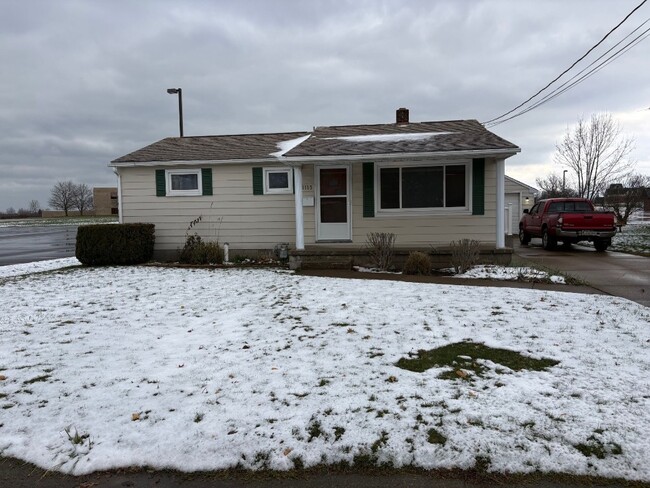 property at 1115 Lake St