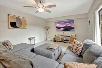 2930 SW Sunset Trace Cir in Palm City, FL - Building Photo - Building Photo