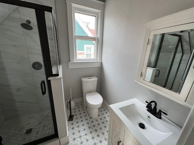 property at 217 E Oak St