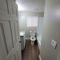 6810 Bleker St photo'