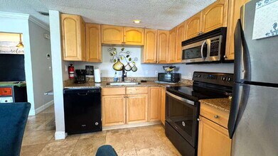 506 University Blvd in Daytona Beach, FL - Building Photo - Building Photo