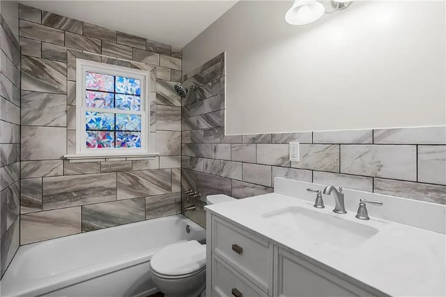 10310 Nall Ave in Overland Park, KS - Building Photo - Building Photo