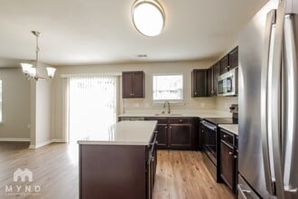956 Cassidy Dr in Gastonia, NC - Building Photo - Building Photo
