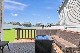 4925 Grace View Dr in Pineville, NC - Building Photo - Building Photo