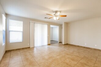3014 W Donner Dr in Phoenix, AZ - Building Photo - Building Photo