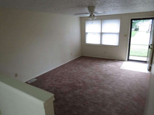 2405 Strickland Dr in Owensboro, KY - Building Photo - Building Photo