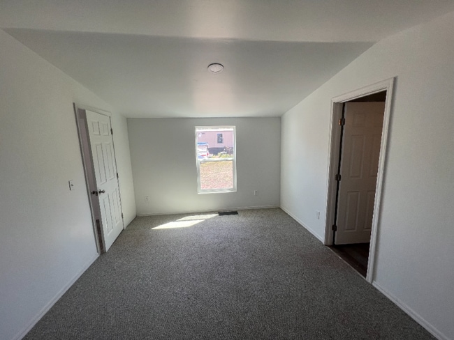 2000 E Frontier Ave in Flagstaff, AZ - Building Photo - Building Photo