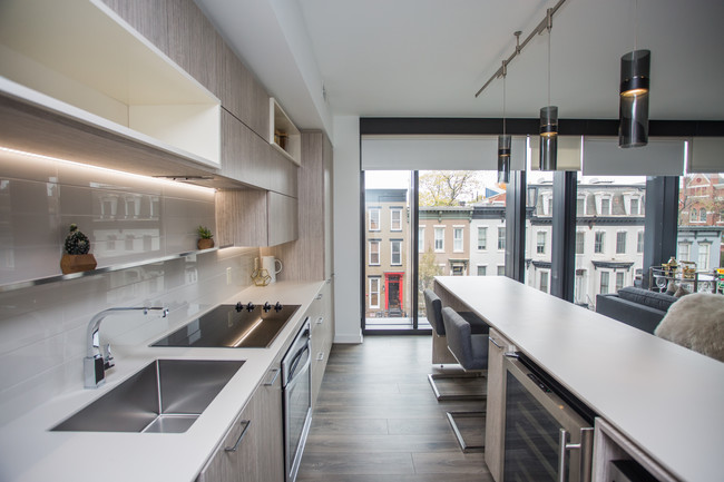 880 P in Washington, DC - Building Photo - Interior Photo