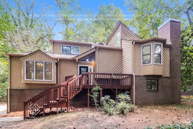 property at 325 Old Tree Trce