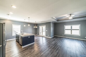 7492 Chaco Street SE in Owens Cross Roads, AL - Building Photo - Building Photo