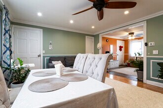 2440 River Rd in River Grove, IL - Building Photo - Building Photo