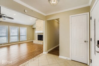 15710 Sandy Hill Dr, Unit G in Houston, TX - Building Photo - Building Photo