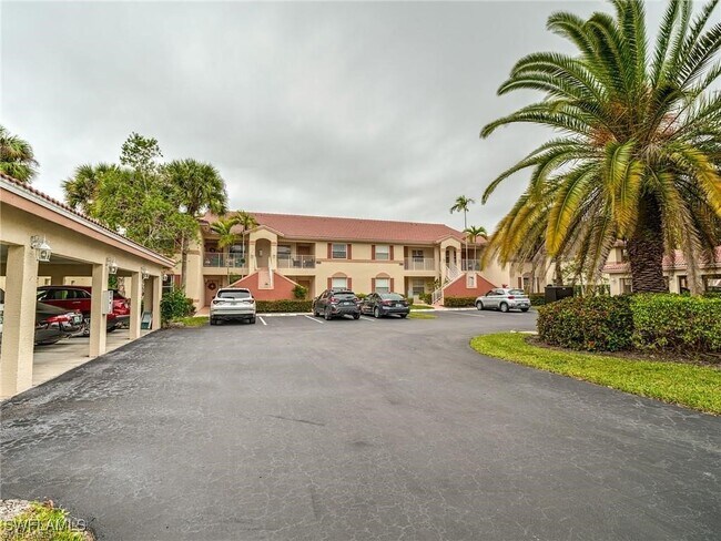 property at 6655 Huntington Lakes Cir