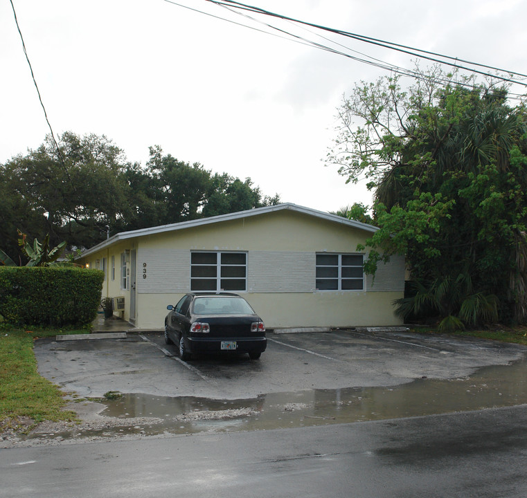 939 Tequesta St in Fort Lauderdale, FL - Building Photo