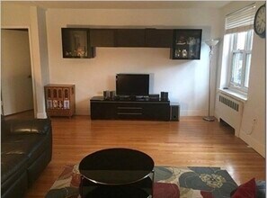 136 Boylston St in Newton, MA - Building Photo - Building Photo