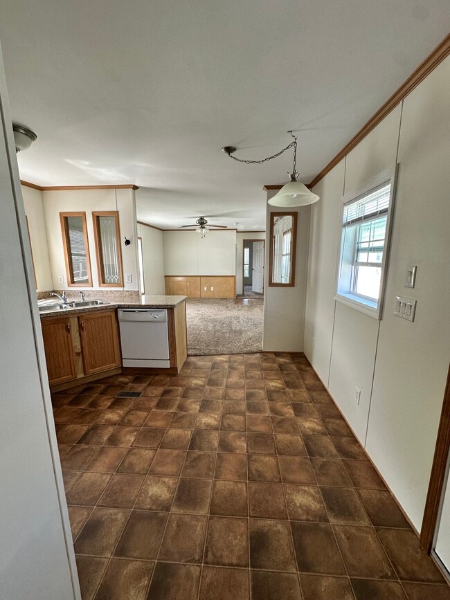 13 Clayton Dr in Halfmoon, NY - Building Photo - Building Photo