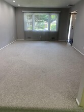 220 Jackson Pl in Hewlett, NY - Building Photo - Building Photo