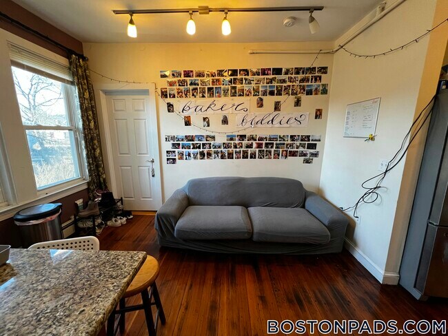 231 Norfolk St, Unit 4 in Cambridge, MA - Building Photo - Building Photo