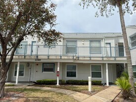 2568 Woodgate Blvd in Orlando, FL - Building Photo