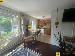 138 Marginal St, Unit 2 in Boston, MA - Foto de edificio - Building Photo