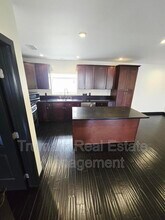 12426 Moorpark St in Los Angeles, CA - Building Photo - Building Photo