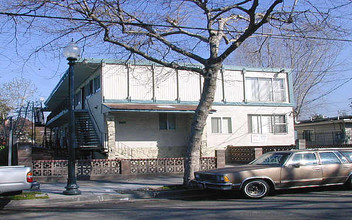 1623 Alcatraz Ave in Berkeley, CA - Building Photo - Building Photo