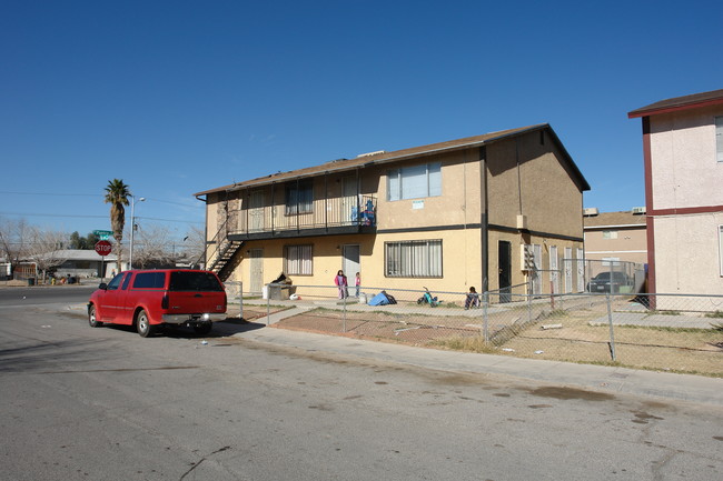 4710 Convaire Ave in Las Vegas, NV - Building Photo - Building Photo