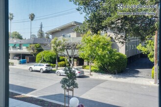 1545 San Antonio St in Menlo Park, CA - Building Photo - Building Photo
