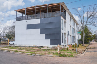 1804 N Mill St in Jackson, MS - Building Photo - Building Photo